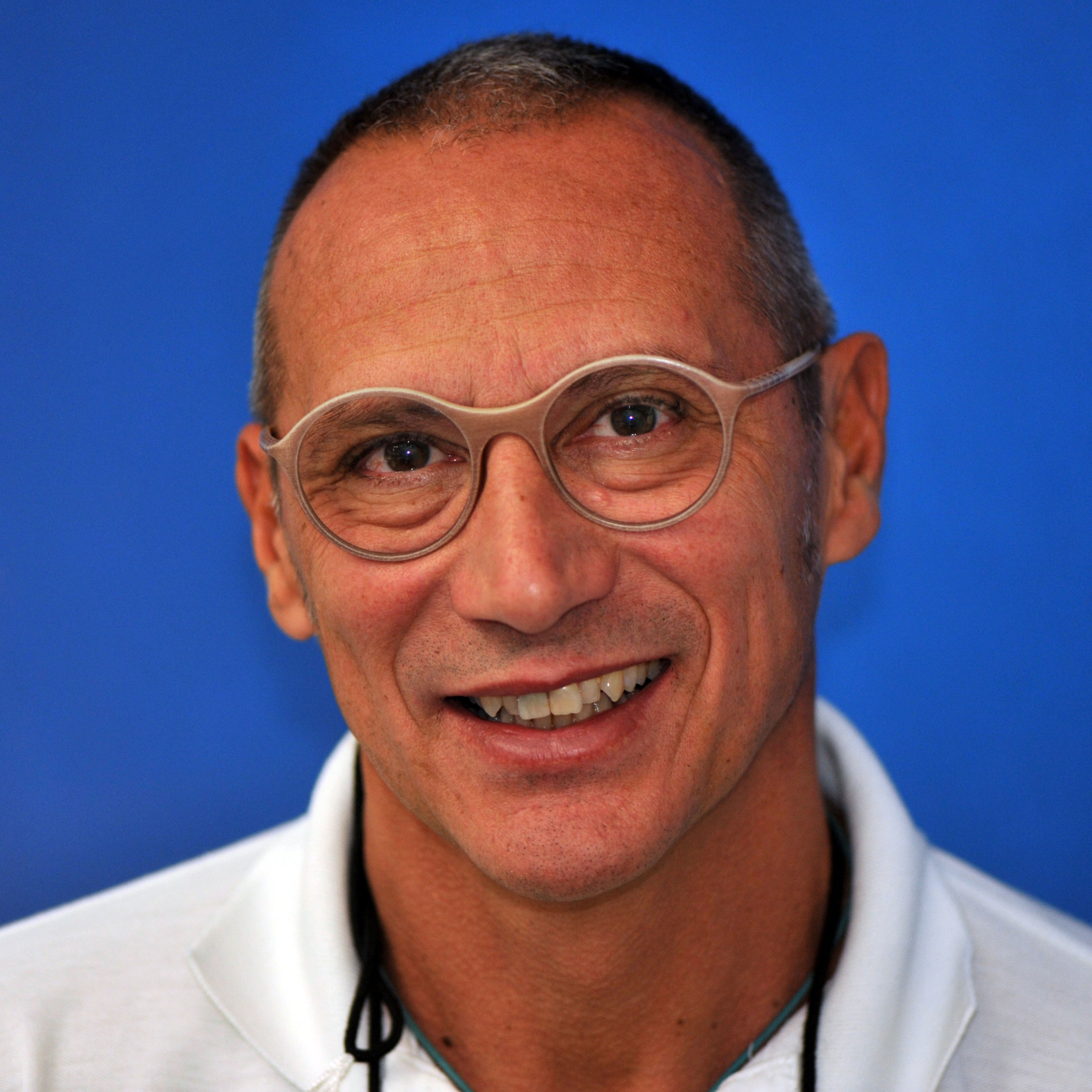 Dr. Roberto Garrone